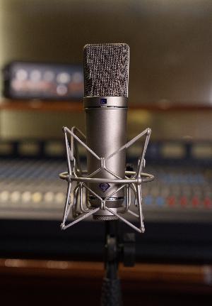 Neumann U87 